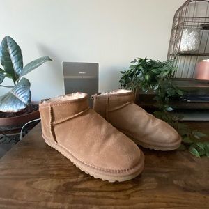 Used ultra mini uggs, size 8